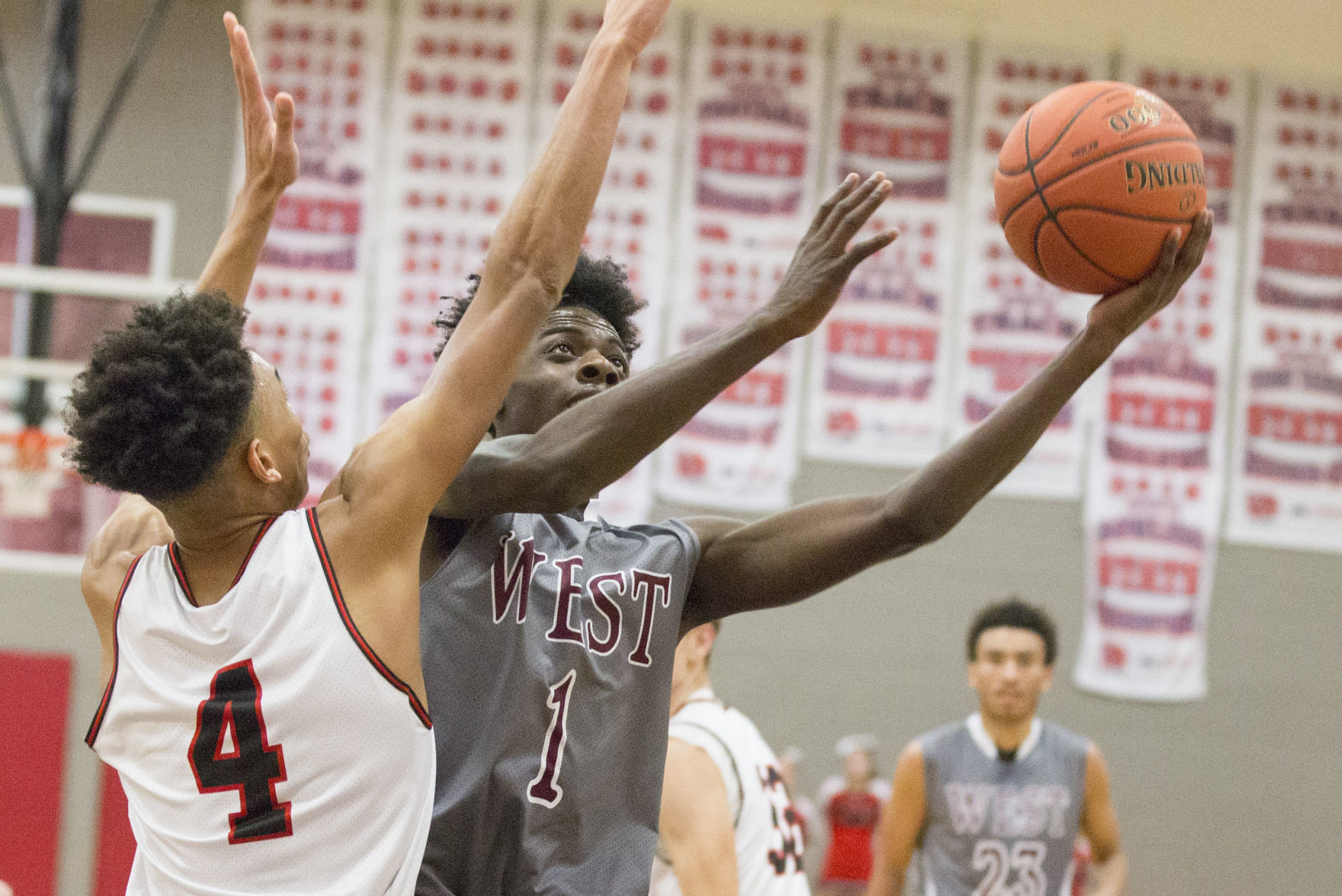 121019kw-cf-west-basketball-01